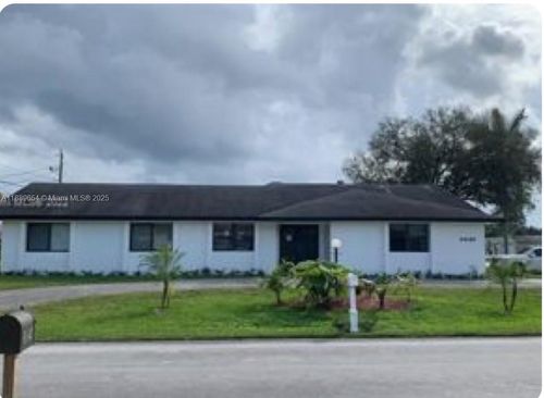8640 Sw 185th St, Cutler Bay, FL, 33157-7242 | Card Image