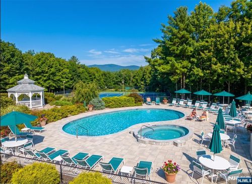 6411 Richmond Rd, West Milford, NJ, 07480-5121 | Card Image