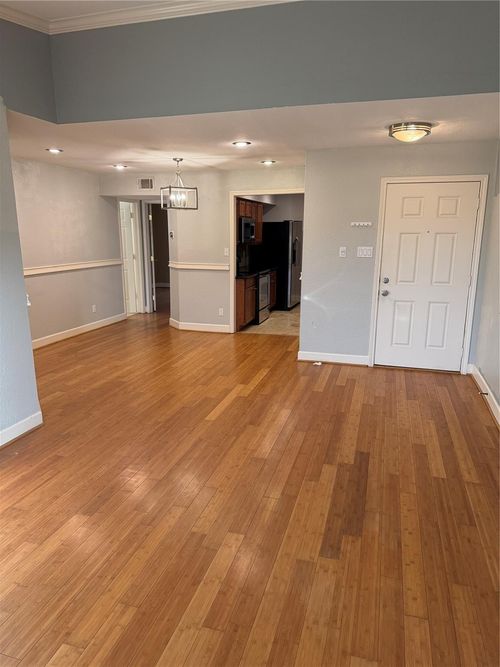 214-18800 Egret Bay Blvd, Houston, TX, 77058-3289 | Card Image