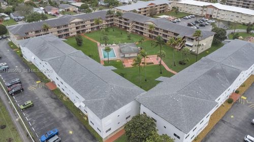 apt-j218-5300 Washington St, Hollywood, FL, 33021-7747 | Card Image