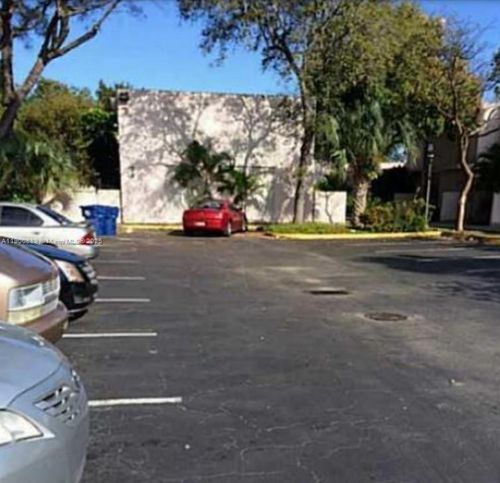 60-6020 Sw 68th St, South Miami, FL, 33143-3412 | Card Image