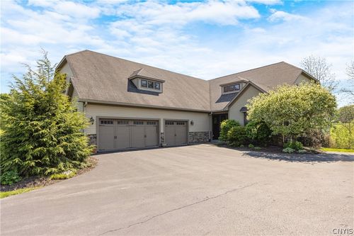 120 Buchmans Close Cir, Fayetteville, NY, 13066-6680 | Card Image