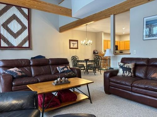 12-195 Mann Rd, Wilmington, VT, 05363-9711 | Card Image