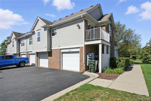 14548 Holborn Dr, Sterling Heights, MI, 48313-2951 | Card Image