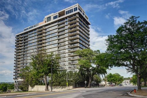 305-600 Admiral Blvd, Kansas City, MO, 64106-1562 | Card Image