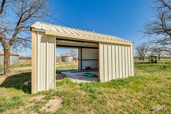 17342 Fm 1929 W, House other with 3 bedrooms, 2 bathrooms and 1 parking in Miles TX | Image 23