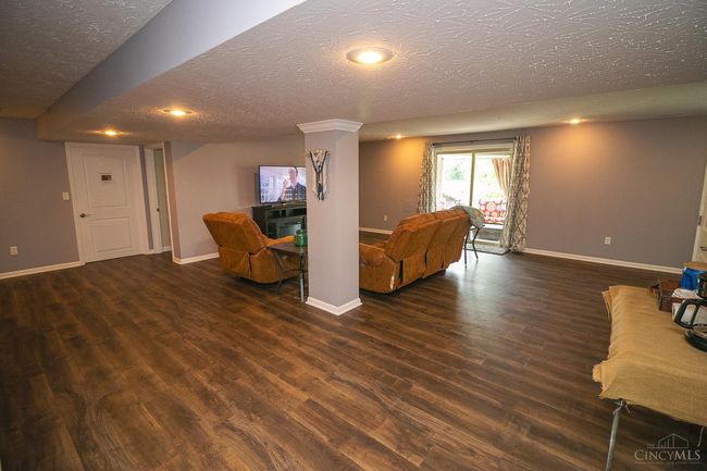 1331 Peregrine Way, House other with 4 bedrooms, 3 bathrooms and null parking in Hamilton OH | Image 28