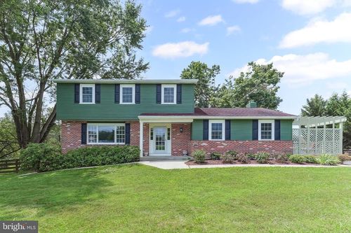 460 Pennocks Bridge Rd, West Grove, PA, 19390-9509 | Card Image