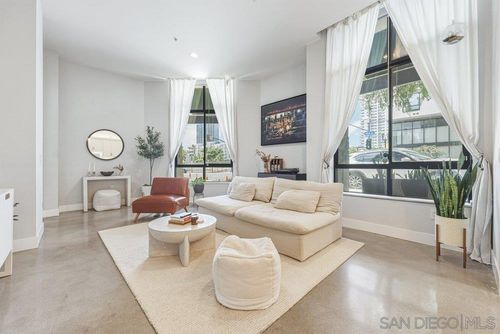 1102-1400 Broadway, San Diego, CA, 92101-5612 | Card Image