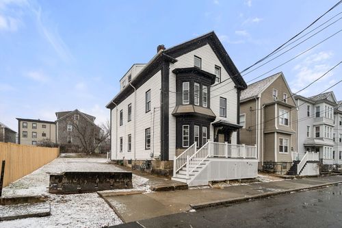 1441 Pleasant St, New Bedford, MA, 02740-6889 | Card Image