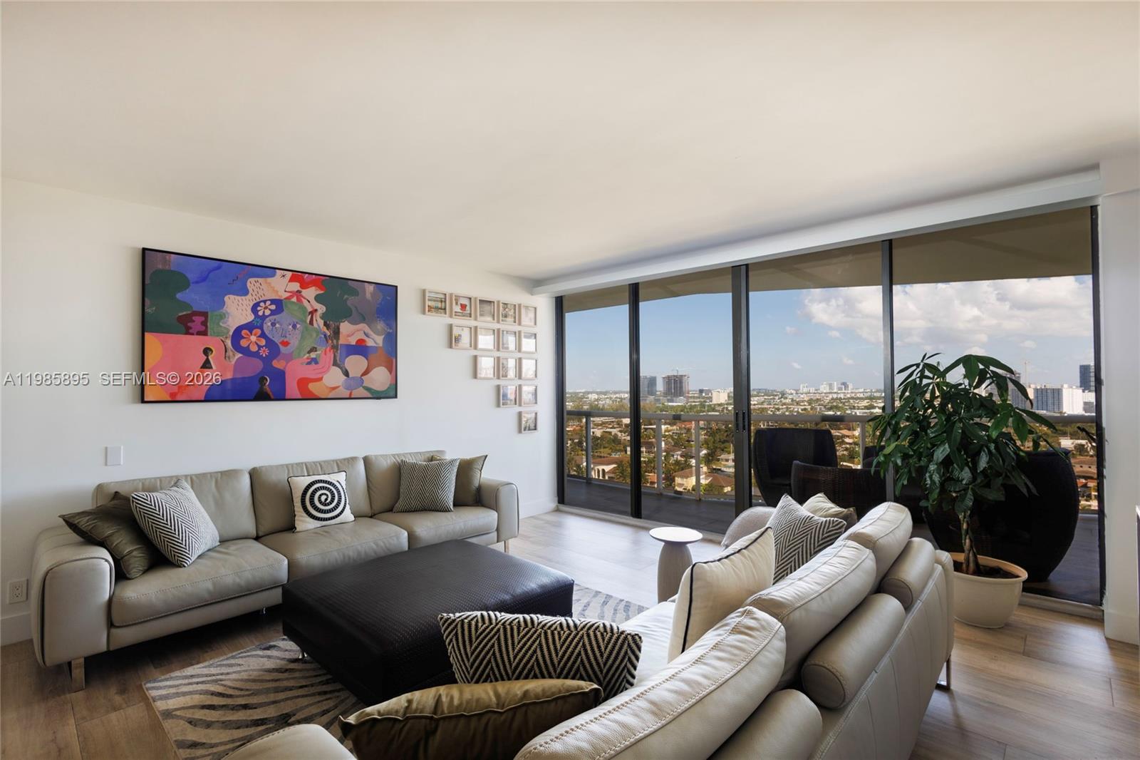 Residential in Aventura 3