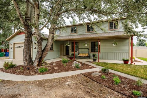 855 Absaraka St, Sheridan, WY, 82801-5403 | Card Image