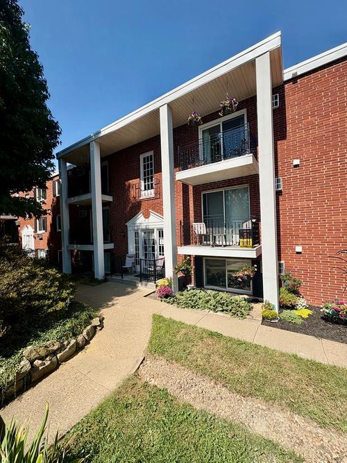 1810 National Rd, Wheeling, WV, 26003-5521 | Card Image