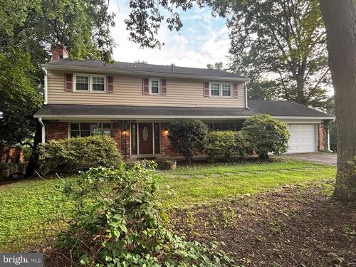 7917 Falstaff Rd, MCLEAN, VA, 22102-2726 | Card Image