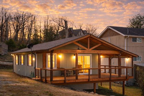 83 Dawn Cir, Galena, MO, 65656-5090 | Card Image