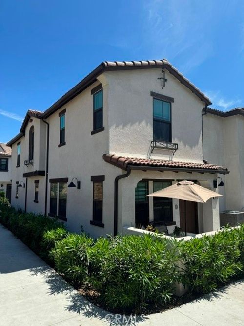 16100 Lumia, Fontana, CA, 92336 | Card Image