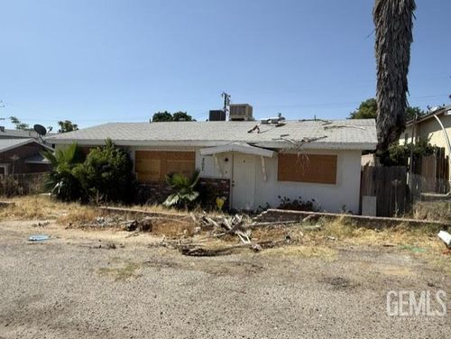 307 A St, Taft, CA, 93268-3831 | Card Image
