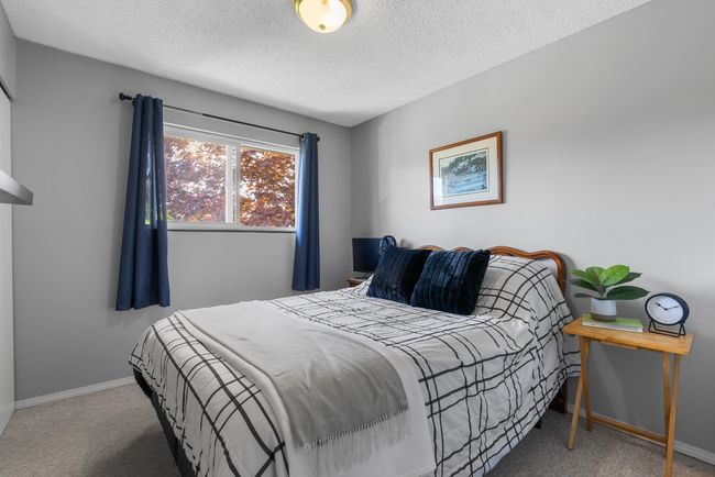 26827 33 A Avenue, House other with 5 bedrooms, 2 bathrooms and 5 parking in Langley BC | Image 24