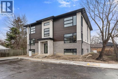 201-3871 Howard Ave, Windsor, ON, N9G1N6 | Card Image