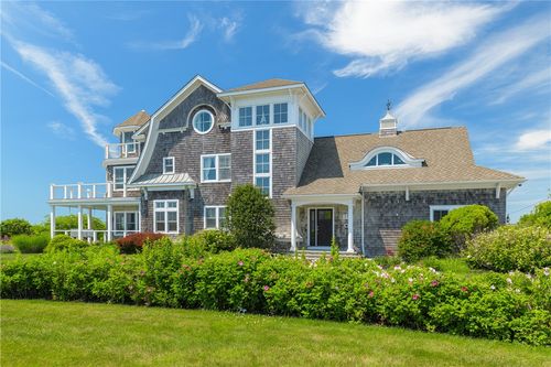 37 Coast Guard Ave, South Kingstown, RI, 02879-6317 | Card Image