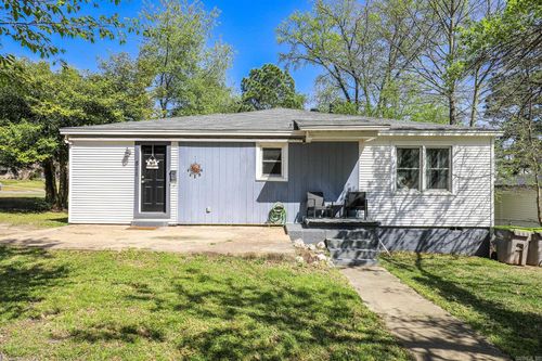 811 Hester, Benton, AR, 72015-3575 | Card Image