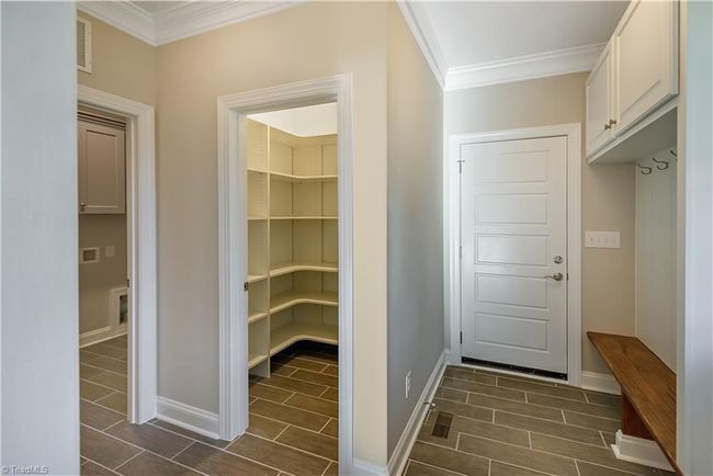 Photo similar to home being built. | Image 44