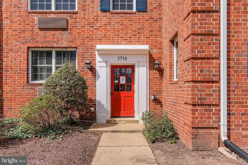103-1718 W Abingdon Dr, ALEXANDRIA, VA, 22314-1068 | Card Image