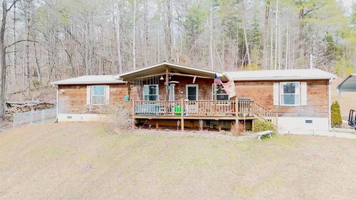67 Eagle Ln, Hayesville, NC, 28904-8016 | Card Image