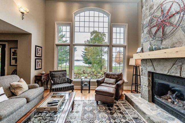 CARLING-5-W3 - 3876 Muskoka Road 118 Road W, Condo with 3 bedrooms, 3 bathrooms and null parking in Muskoka Lakes ON | Image 5