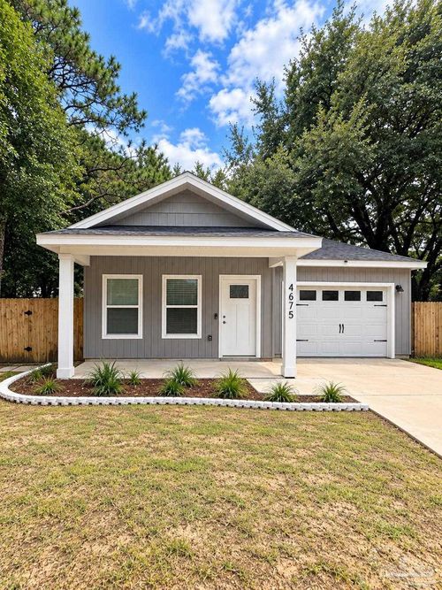 4675 Geneva Dr, Pensacola, FL, 32526-2009 | Card Image