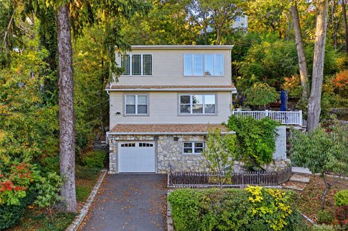 55 Tanglewylde Rd, Lake Peekskill, NY, 10537-1038 | Card Image