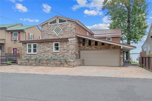 7467 W Murray Dr, Cicero, NY, 13039-9721 | Card Image