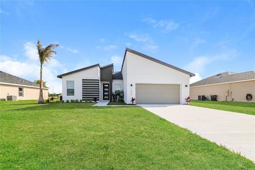 1055 Desmoines Ln, POINCIANA, FL, 34759-6006 | Card Image