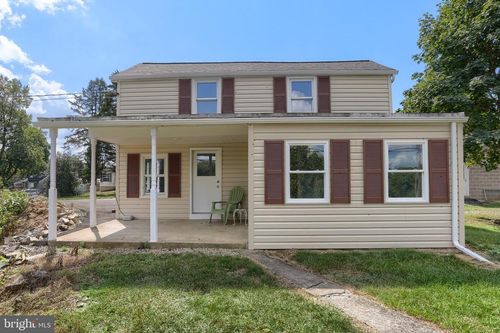 218 N Railroad St, HUMMELSTOWN, PA, 17036-1010 | Card Image