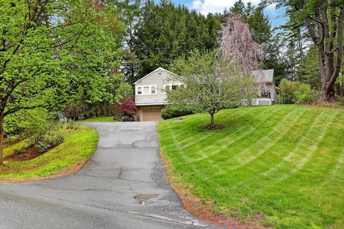 9 Wyeth Rd, Hanover, NH, 03755-2301 | Card Image
