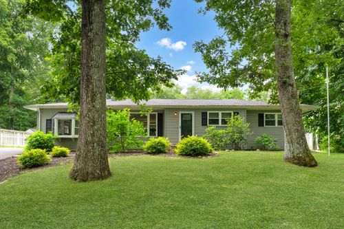 90 Cedar Hill Rd, Guilford, CT, 06437-1750 | Card Image