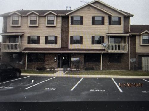 b-353 S Whispering Hills Dr, Naperville, IL, 60540-5089 | Card Image