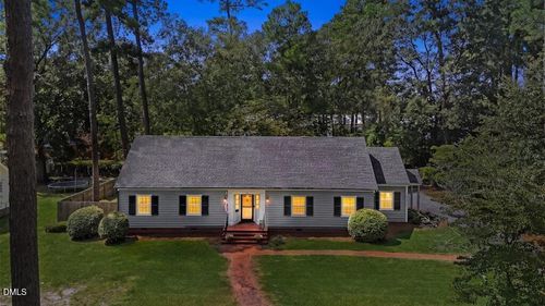 1106 S 1st St, Smithfield, NC, 27577-3724 | Card Image