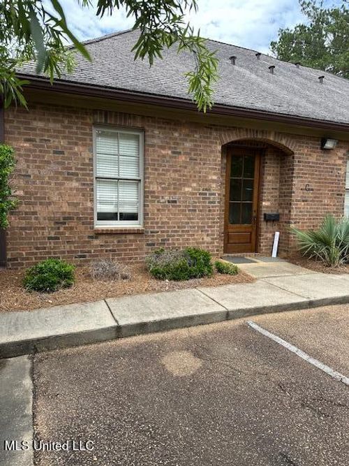 ste-c-1304 Highway 51, Madison, MS, 39110-6906 | Card Image