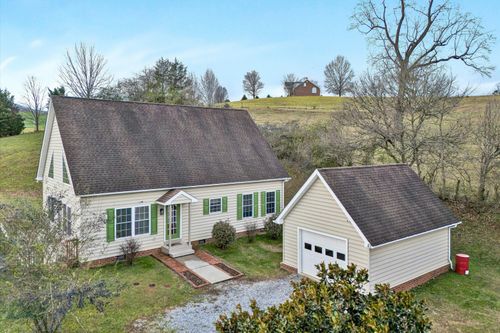 145 Magnolia Springs Rd, Troutville, VA, 24175 | Card Image