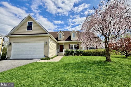 153 Prune Ln, MARTINSBURG, WV, 25403-4322 | Card Image