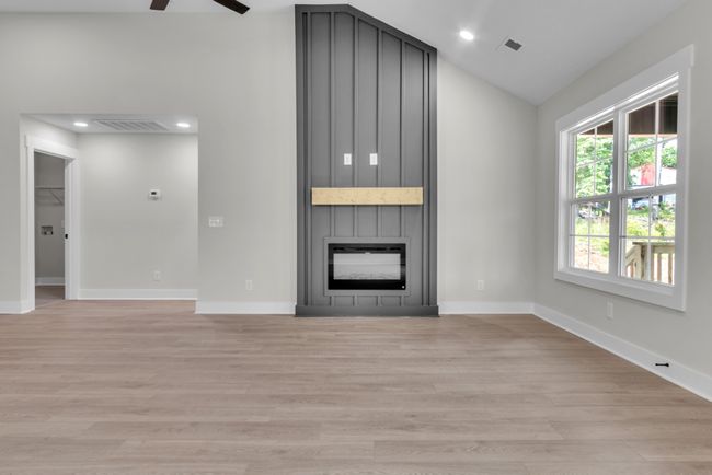 272 Edmondson Ferry Rd, House other with 3 bedrooms, 2 bathrooms and 2 parking in Clarksville TN | Image 11