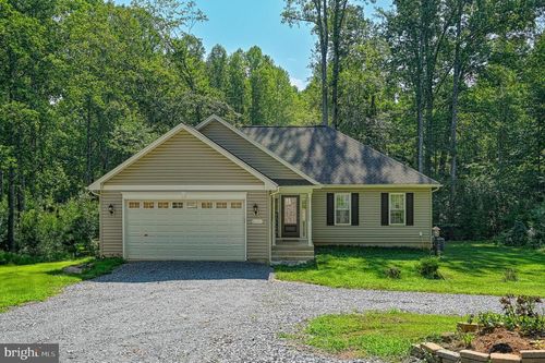 6121 Belmont Rd, MINERAL, VA, 23117-9656 | Card Image