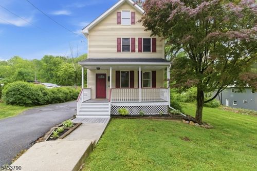 88 Mine Hill Rd, Oxford, NJ, 07863-3061 | Card Image
