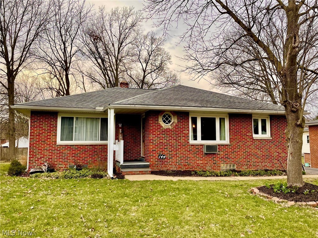 144 N Pershing Avenue, Sold in Akron Zoocasa