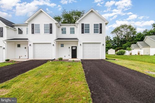 319 Pelham Ct, CARLISLE, PA, 17013-3100 | Card Image
