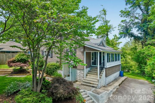 23 Tuskeegee St, Asheville, NC, 28801-3723 | Card Image
