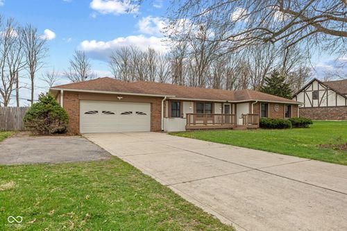 801 Restin Rd, Greenwood, IN, 46142-8412 | Card Image