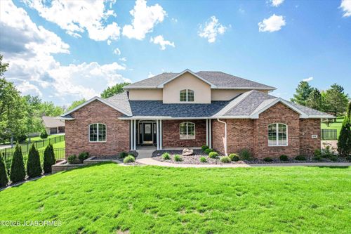 616 S Eagle Trce, Jefferson City, MO, 65109-4535 | Card Image