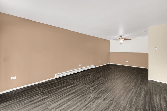 APT-1D - 18340 Glen Oak Ave, Condo with 2 bedrooms, 2 bathrooms and 1 parking in Lansing IL | Image 4
